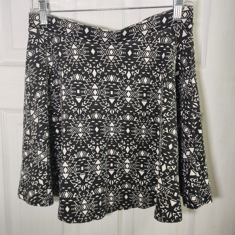 Patterned skirt